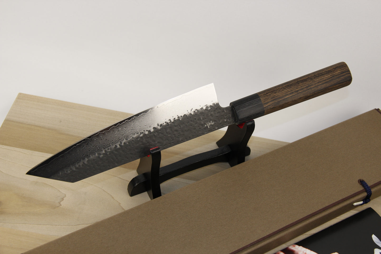 Shizu Hamono 'Gen' VG-10 Damasco Gyuto, 180 mm